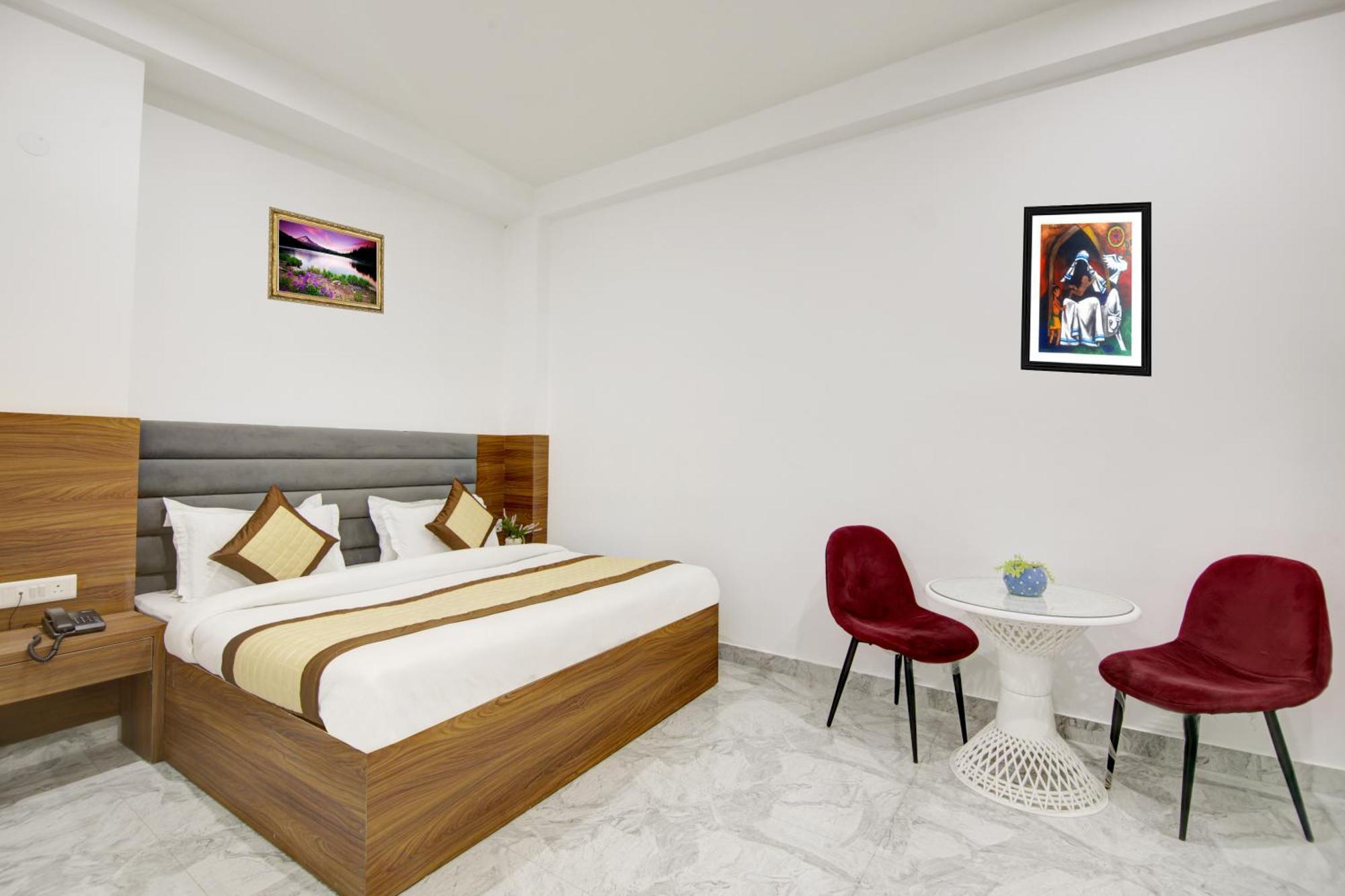Hostel S B Inn-Near New Delhi Train Station Esterno foto