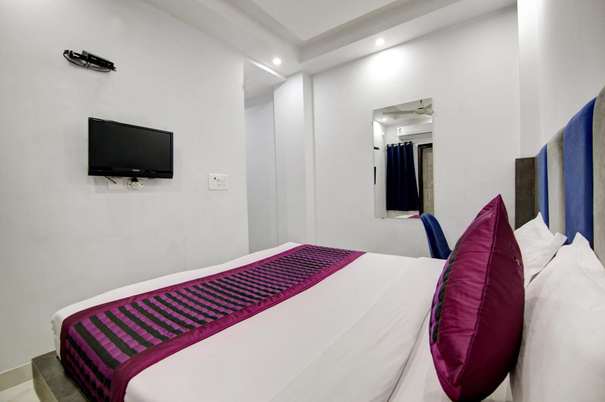 Hostel S B Inn-Near New Delhi Train Station Esterno foto